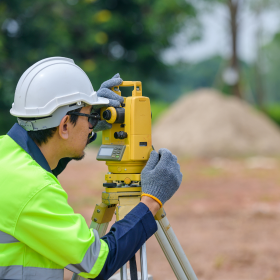Land Surveys Equipments